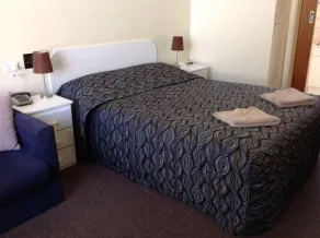 Grand Central Motel - Habitación