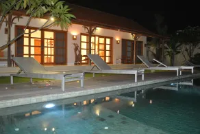Villa Daya - Pool