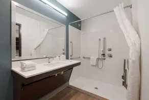 WoodSpring Suites Phoenix-Deer Valley - Salle de bain