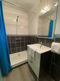 Suites Court Inn Avignon - Salle de bain