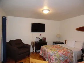 Wachapreague Inn - Motel Rooms - Rum
