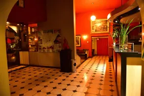 Holiday Suites - Reception