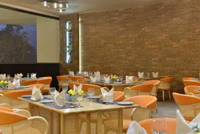 Urbane By Treat Daman - Restaurant
