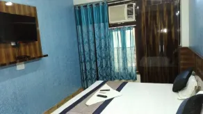 Hotel Janvi Palace - Room