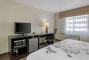 Sleep Inn & Suites Charles City - Rum