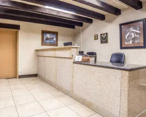 Rodeway Inn Baker City - Hall