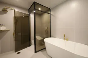 Changwon Denbasta Hotel Myeongseo - Badezimmer