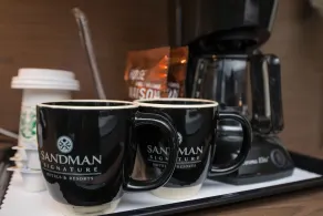 Sandman Signature Calgary Airport Hotel - Chambre