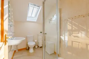 Rose Cottage - Bathroom