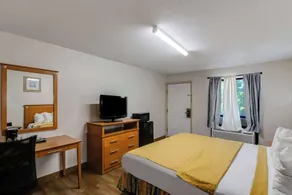 Americas Best Value Inn Torrington, CT - Chambre
