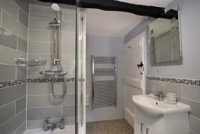 Smugglers Cottage - Bad