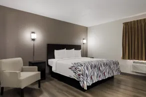 Red Roof Inn Hartford- New Britain - Room