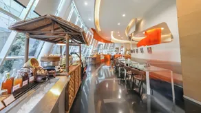 HARRIS Hotel & Convention Festival Citylink Bandung - Restaurant
