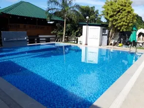 Dwell Family Resort Tagaytay  - Piscine