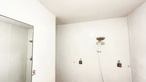 Minimalist Look Studio Near Tokyo Hub At Tokyo Riverside Pik 2 Apartment - Salle de bain