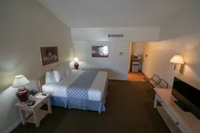White's City Cavern Inn - Zimmer