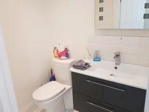Lovely Large Garden Flat - Bathroom