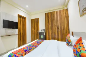 FabHotel Sunshine I - Room