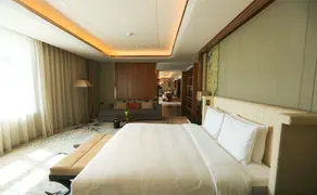 Hilton Urumqi - Room