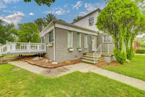 Quiet 5BR Home w/ Deck Outside Detroit - Interior