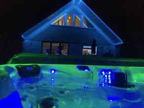 Four Corners Holiday Home Hot Tub & Sauna - Wellness