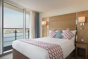 Waterfront Southport Hotel - Room