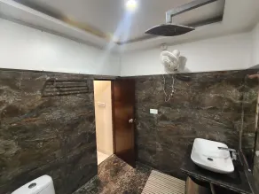 Hotel The Five Star Inn Muzaffarpur - Baño