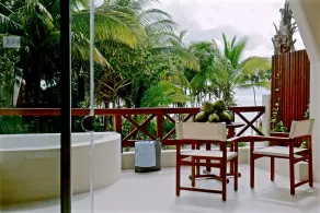 Jashita Hotel - Vue de la chambre