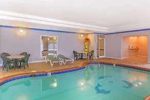 Comfort Inn & Suites Chesapeake - Portsmouth - Piscine