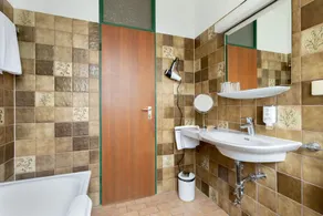 Hotel Kolbergarten - Bathroom