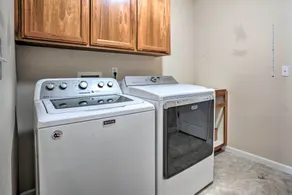 Grants Pass Home: 1 Mi to Downtown & Rogue River! - Interiör