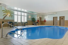 Best Western Plus Woodstock Hotel Conference Centre - Piscine
