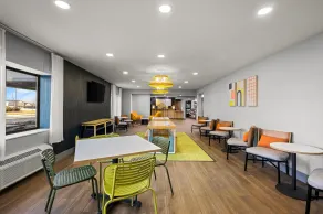 Spark by Hilton Fort Wayne - Restaurant