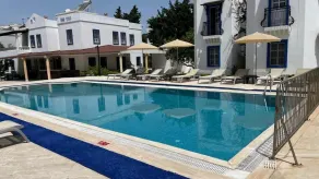 Ege Apartments - Piscina