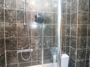 Number 4 Westmoreland - Bathroom