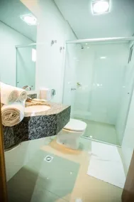 SH Hotel Capinzal Premium - Badezimmer