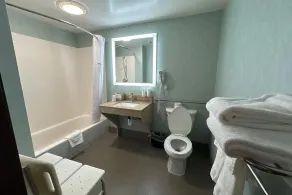 Super 8 by Wyndham Mars/Cranberry/Pittsburgh Area - Salle de bain