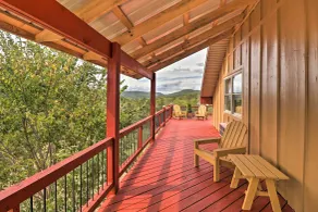 Updated Mtn View Studio w/ Loft - Near River! - Interior
