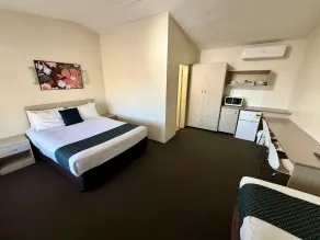 Ashwood Motel - Room