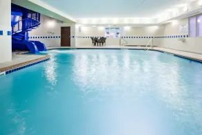 Holiday Inn Express & Suites - Dickinson by IHG - Piscine