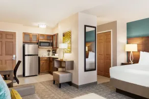 Staybridge Suites Fort Wayne by IHG - Chambre