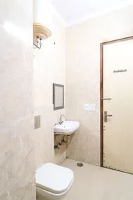 Winsome Residency - Bathroom