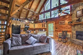 Hot Tub & Fireplace! Macks Creek Cabin on 30 Acres - Interior