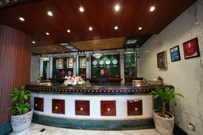 Nine Hotel - Reception