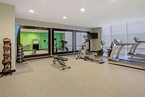 La Quinta by Wyndham York - Fitness facility