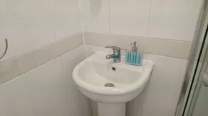 En suite shower room Double room with 1 double deyr - Badrum