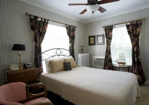 Maplewood Hotel - Chambre