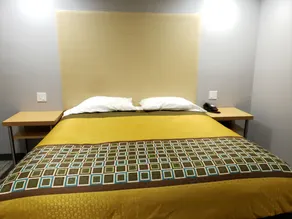 Regal Inn - Room