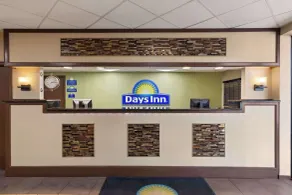 Days Inn by Wyndham Knoxville East - Hall