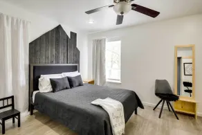 Serene Dallas Condo w/ Pool - Walkable Location! - Innenbereich